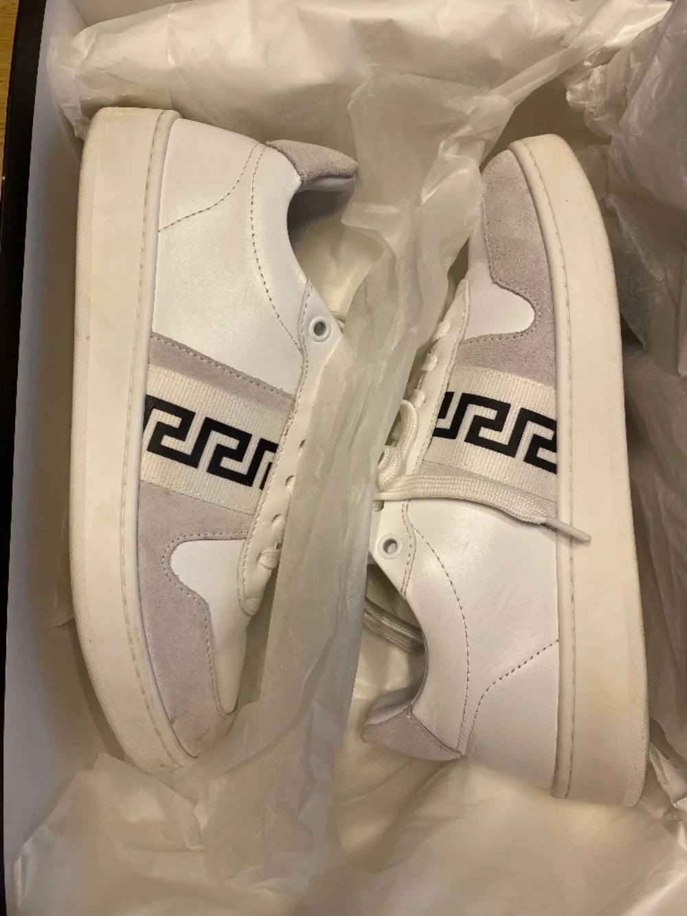 Women’s authentic Versace tennis shoes/sneakers